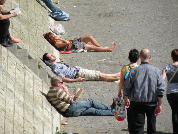  bain de soleil au bord de la Seine
